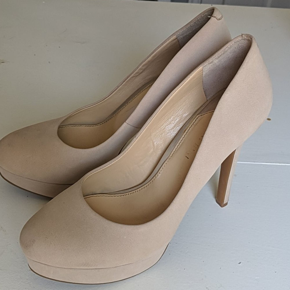 Gianni Bini Nude Heels